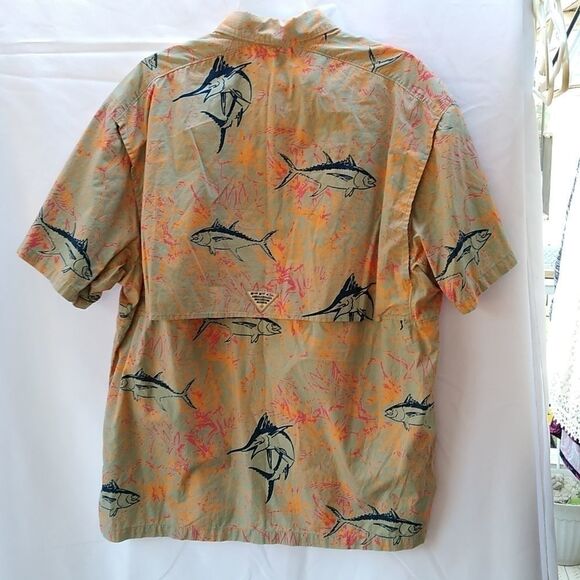 Columbia shirt  - Picture 3 of 4